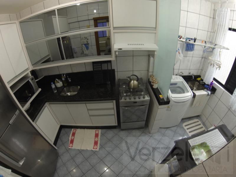 Apartamento à venda com 2 quartos, 90m² - Foto 12