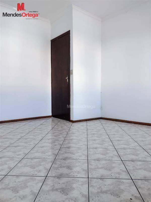 Apartamento para alugar com 2 quartos, 120m² - Foto 17