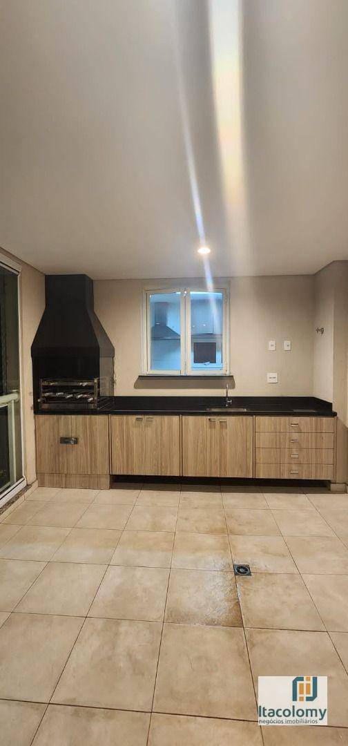 Apartamento à venda com 4 quartos, 156m² - Foto 17