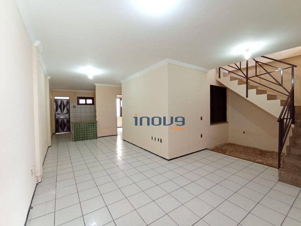 Casa à venda com 4 quartos, 160M2 - Foto 1