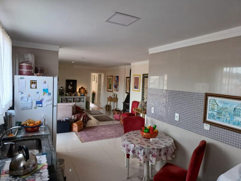 Apartamento à venda com 2 quartos, 78m² - Foto 3