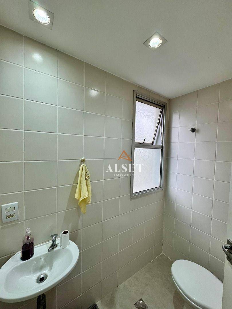 Apartamento à venda com 3 quartos, 101m² - Foto 17