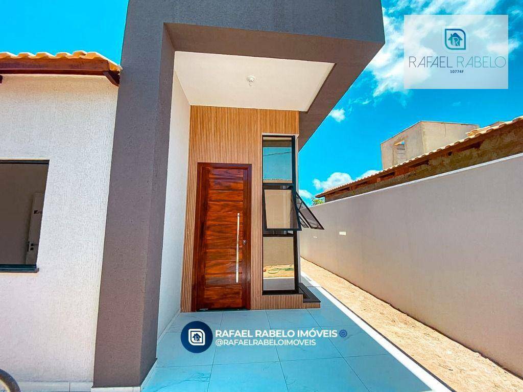 Casa à venda com 3 quartos, 93m² - Foto 1