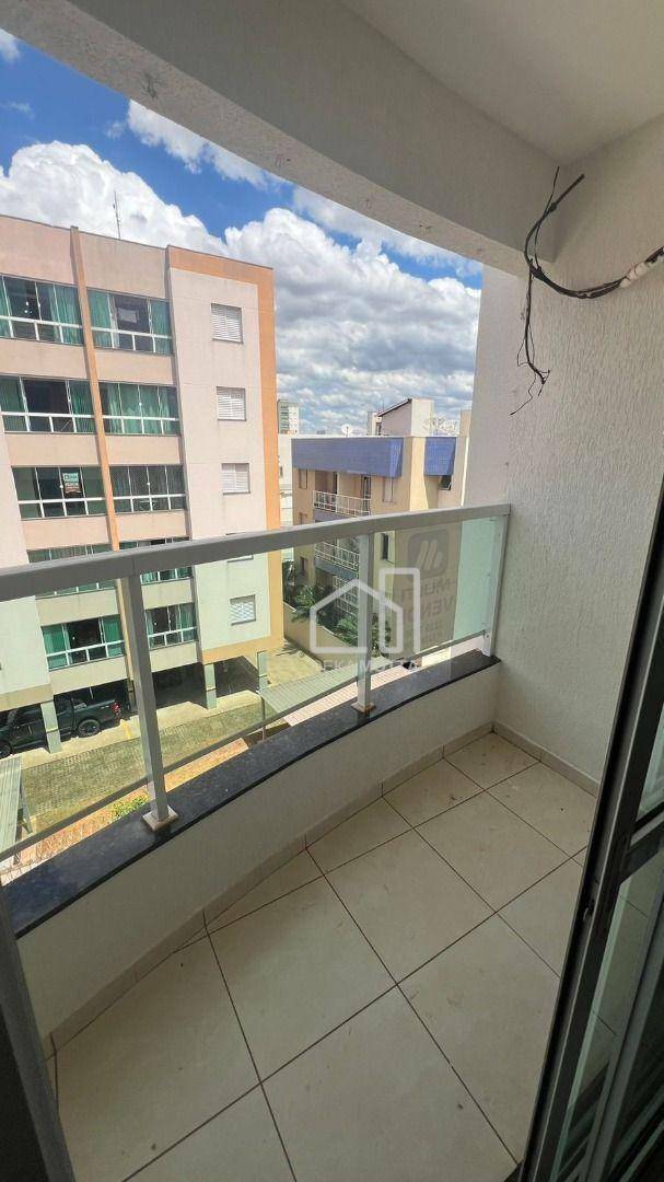 Apartamento à venda com 2 quartos, 69m² - Foto 4