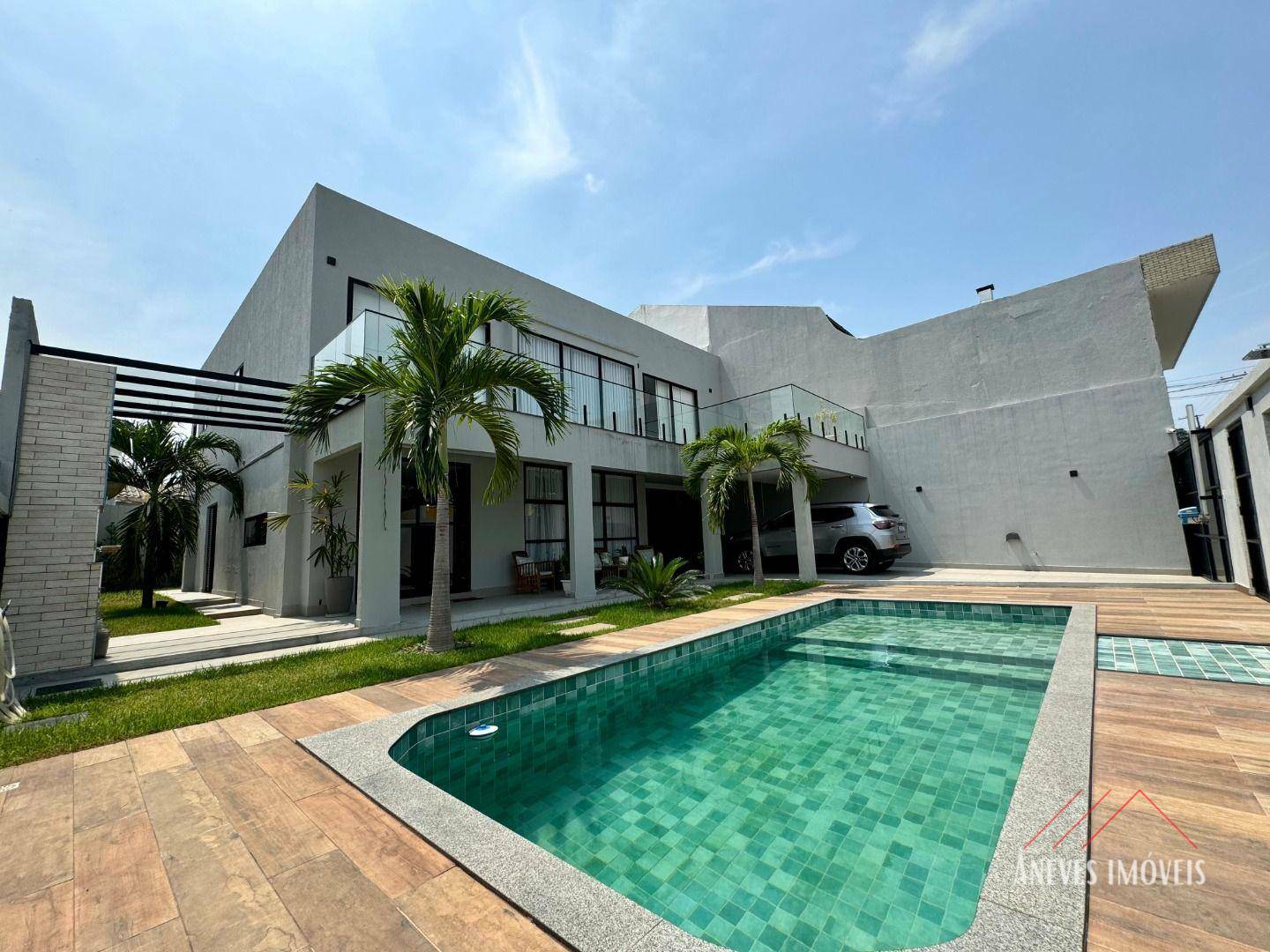 Casa de Condomínio à venda com 4 quartos, 360m² - Foto 2