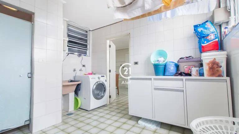 Apartamento à venda com 3 quartos, 270m² - Foto 25