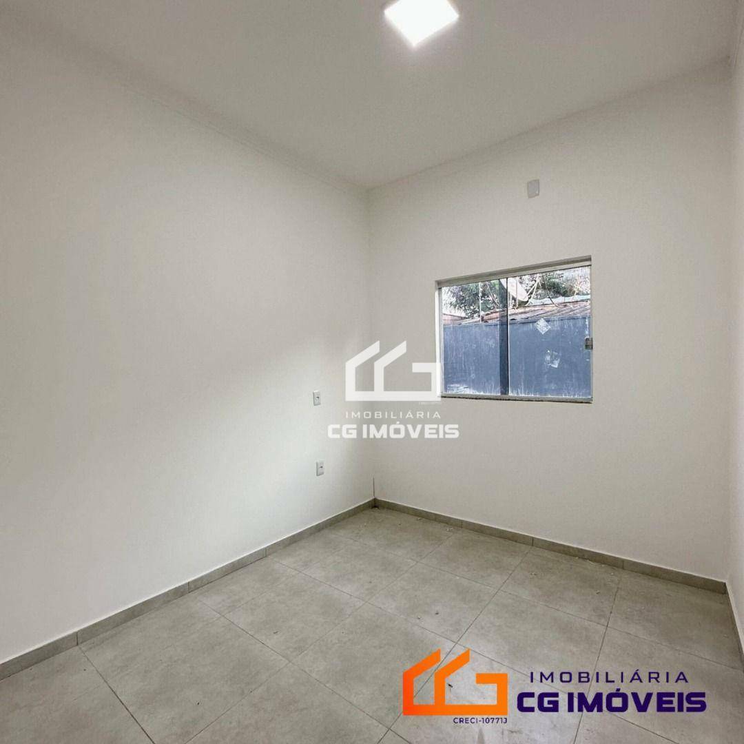 Casa à venda com 2 quartos, 70m² - Foto 6