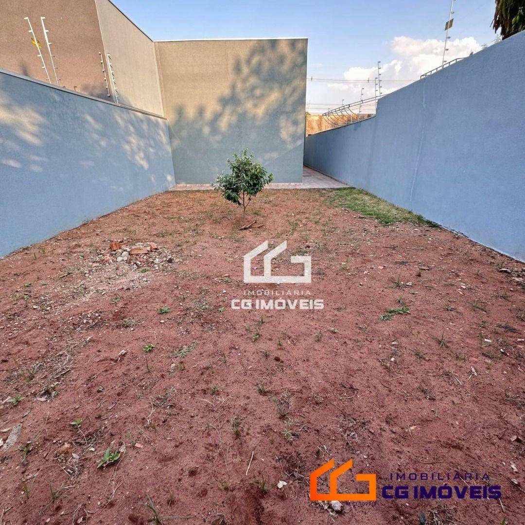 Casa à venda com 2 quartos, 70m² - Foto 10