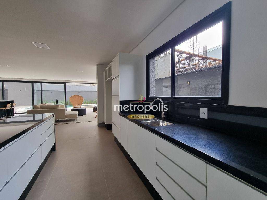 Sobrado à venda com 4 quartos, 700m² - Foto 9