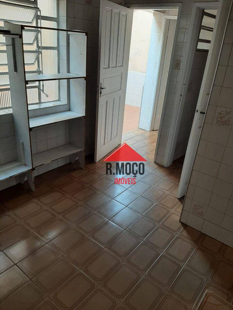 Sobrado à venda com 5 quartos, 164m² - Foto 33