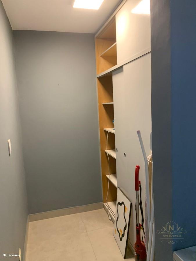 Apartamento para alugar com 3 quartos, 98m² - Foto 18