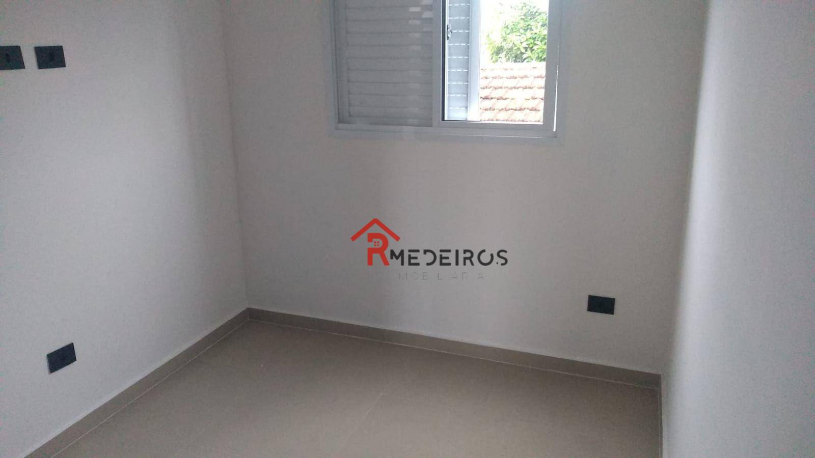 Casa à venda com 2 quartos, 100m² - Foto 6