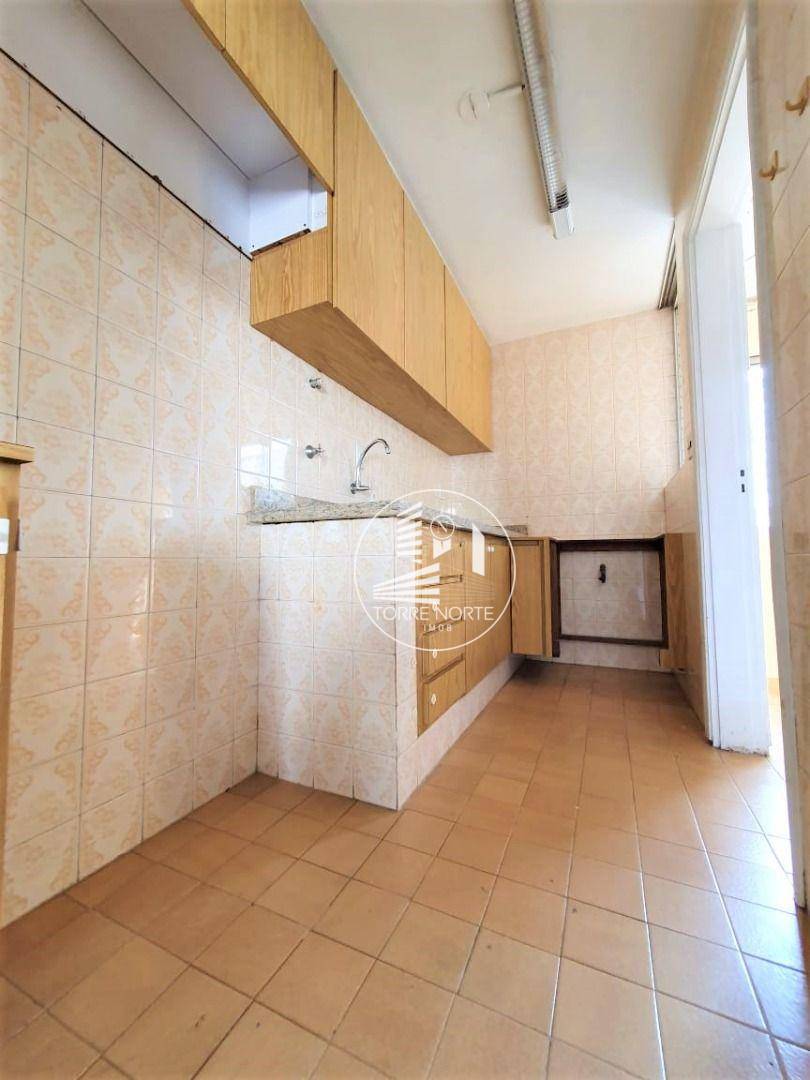 Apartamento à venda com 2 quartos, 56m² - Foto 13