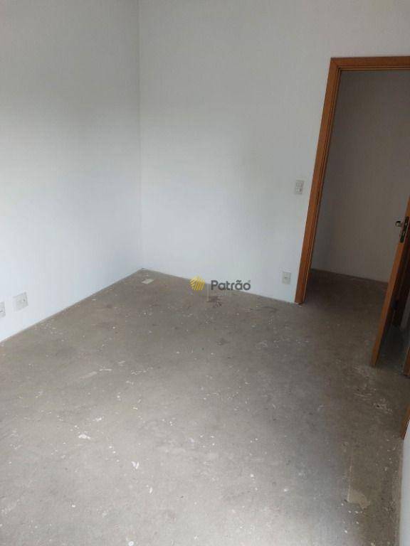 Apartamento à venda com 4 quartos, 232m² - Foto 8