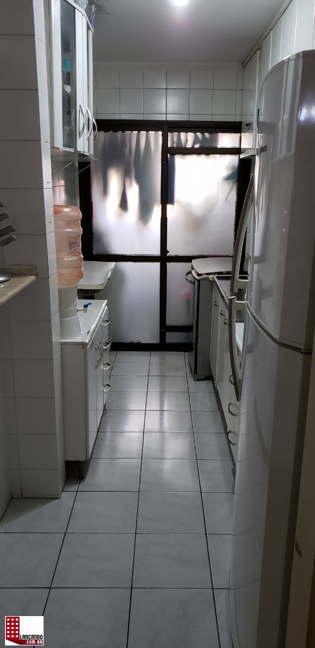 Apartamento à venda com 3 quartos, 68m² - Foto 12