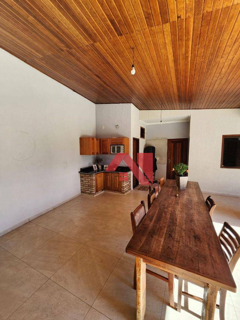 Casa à venda com 3 quartos, 380m² - Foto 14