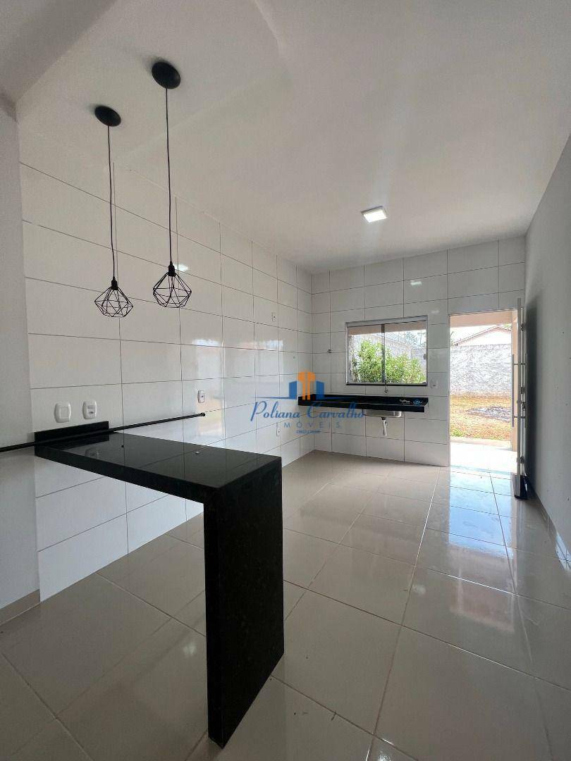 Casa à venda com 2 quartos, 80m² - Foto 8