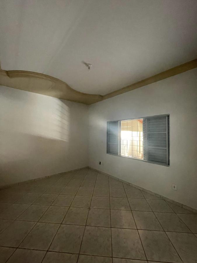 Casa à venda com 3 quartos, 360m² - Foto 2