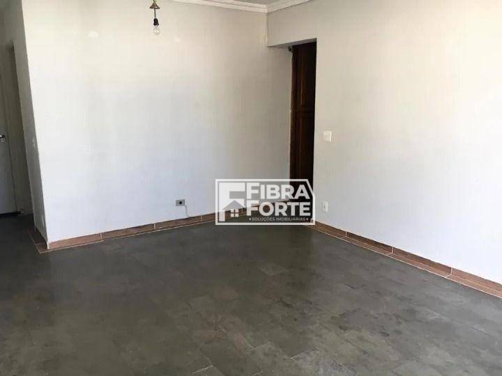 Apartamento à venda com 3 quartos, 104m² - Foto 4