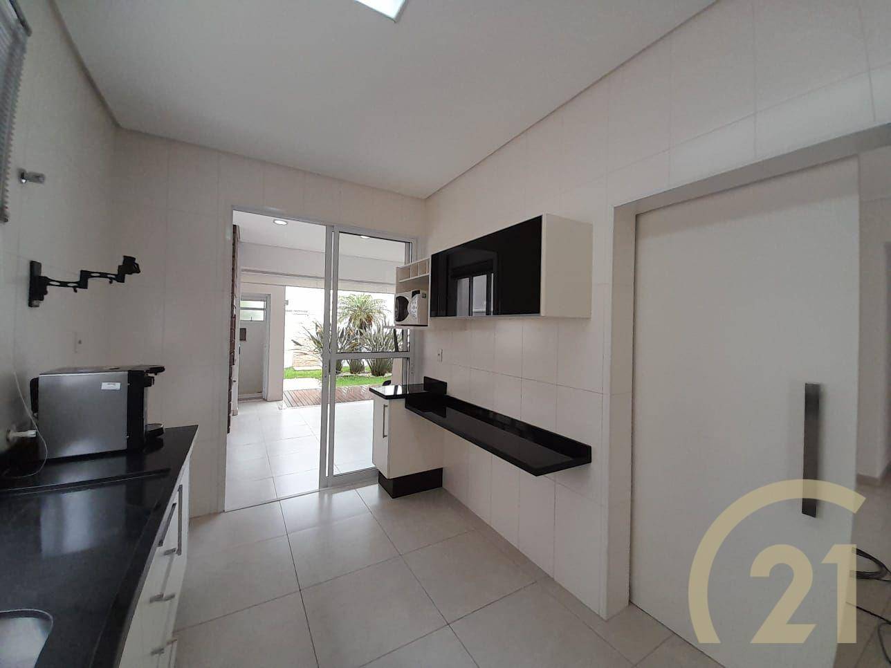 Casa de Condomínio para alugar com 3 quartos, 229m² - Foto 10