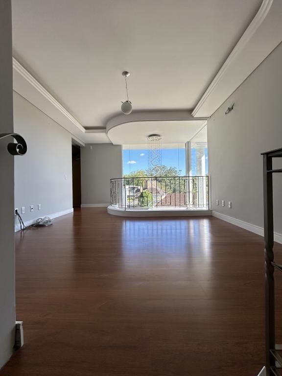 Casa à venda com 4 quartos, 600m² - Foto 13