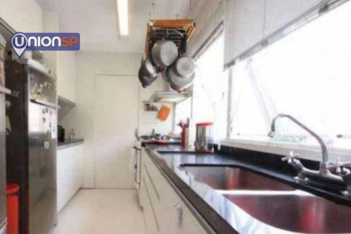 Apartamento à venda com 3 quartos, 173m² - Foto 5