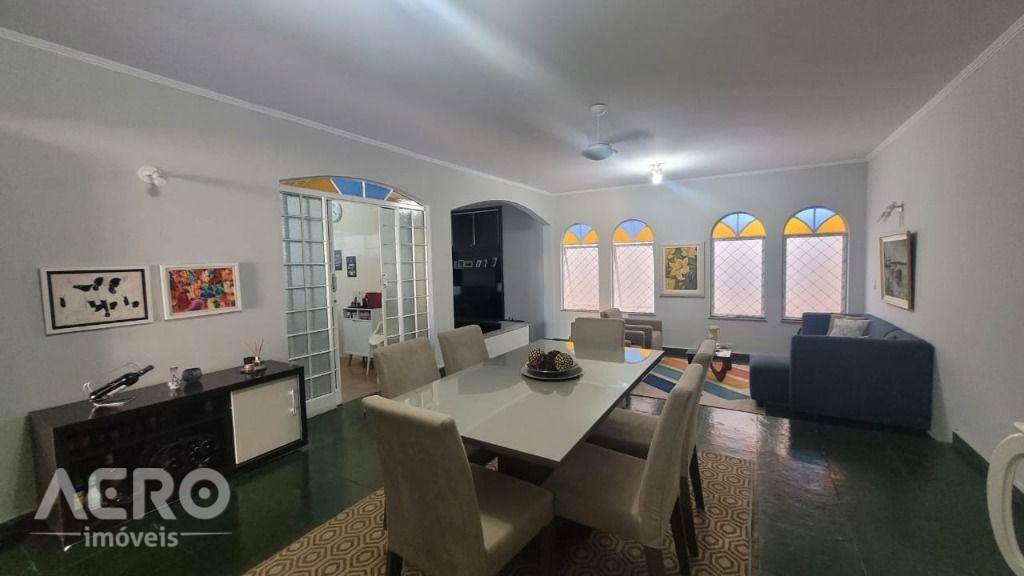 Casa à venda com 4 quartos, 229m² - Foto 9