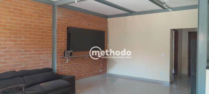 Casa para alugar com 4 quartos, 250m² - Foto 4