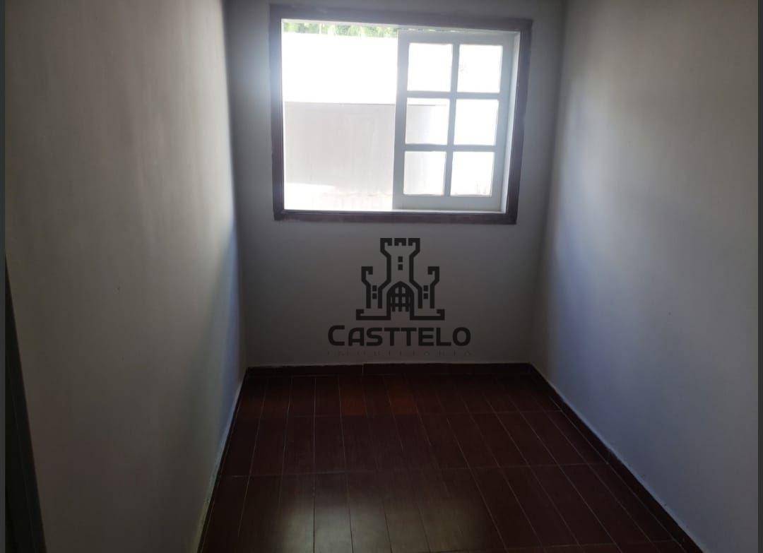 Casa à venda com 4 quartos, 196m² - Foto 9