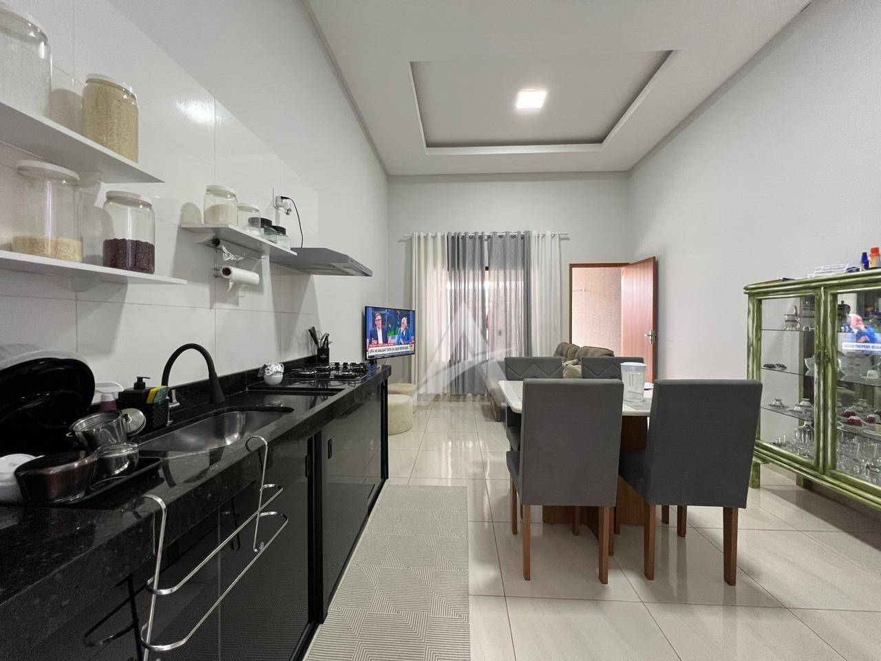 Casa, 2 quartos, 70 m² - Foto 1