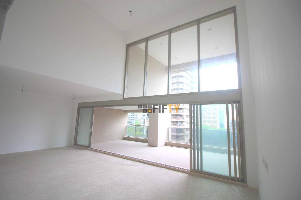 Apartamento à venda com 4 quartos, 275m² - Foto 2