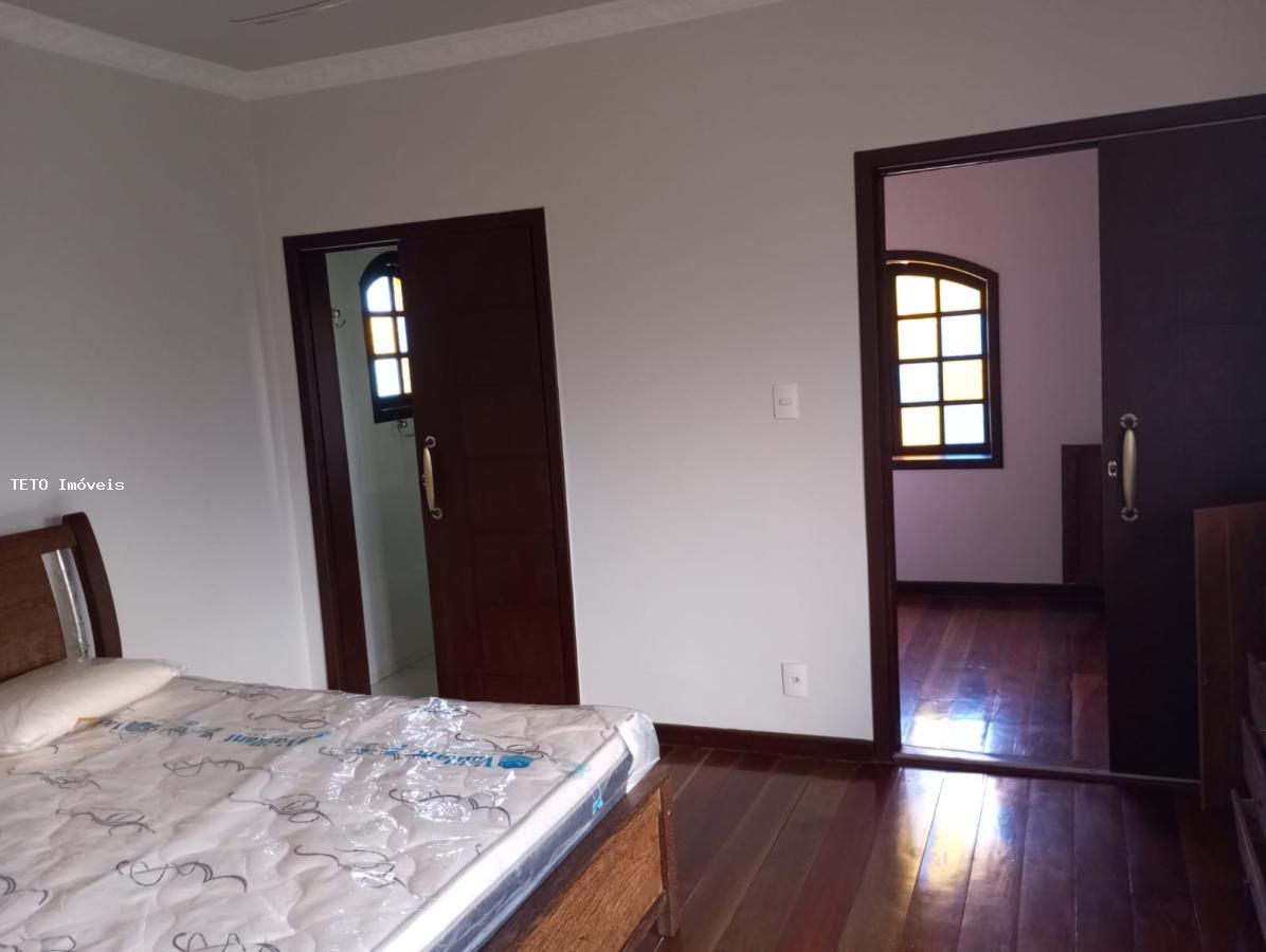 Casa à venda com 9 quartos, 1500m² - Foto 26