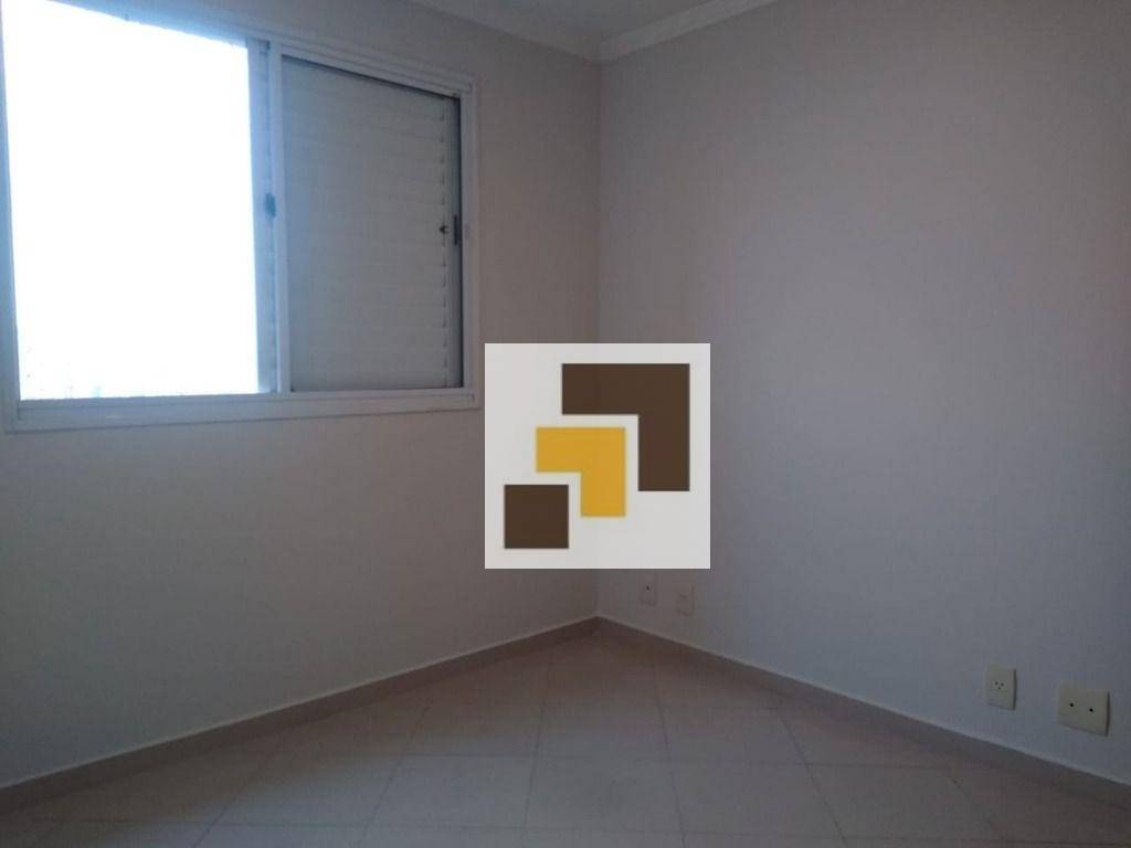 Apartamento à venda com 3 quartos, 94m² - Foto 3