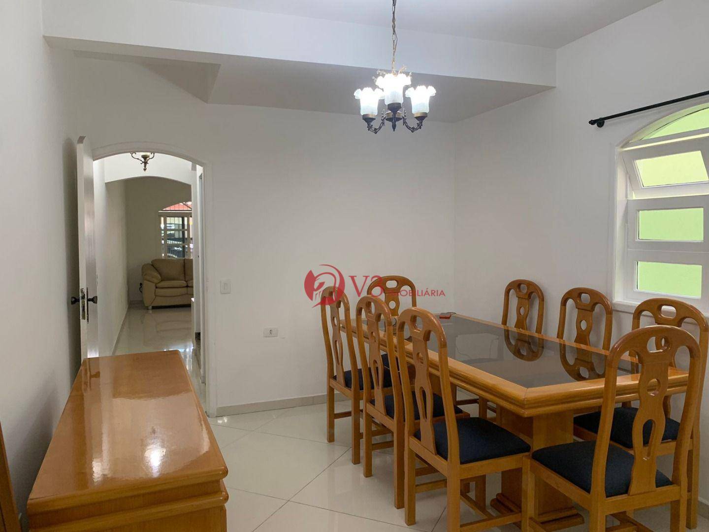 Sobrado à venda e aluguel com 3 quartos, 250m² - Foto 1