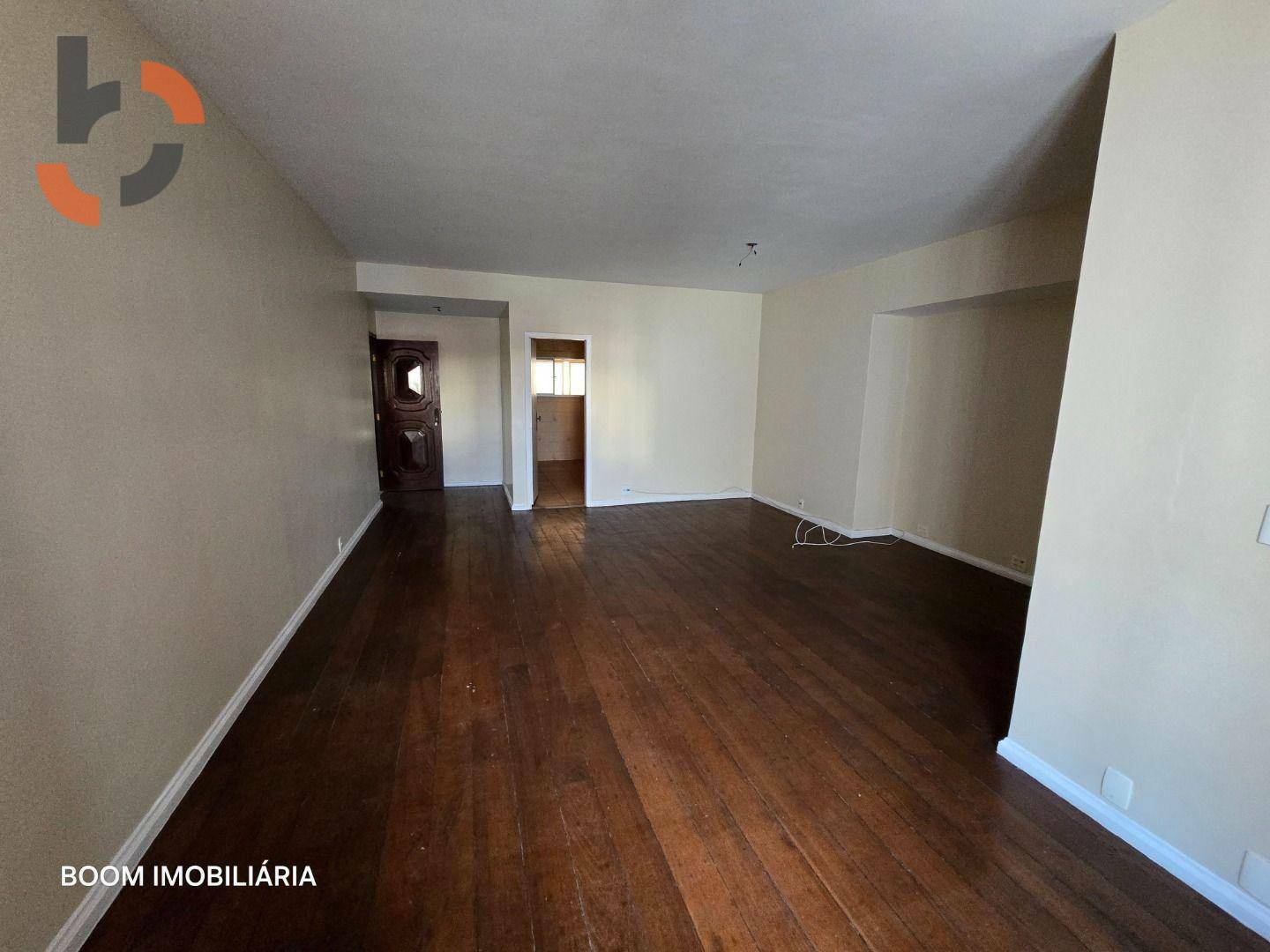 Apartamento para alugar com 3 quartos, 188m² - Foto 3