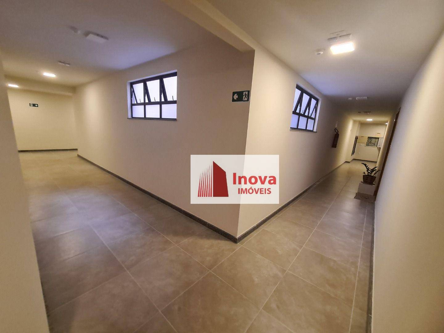 Apartamento à venda com 2 quartos, 77m² - Foto 4