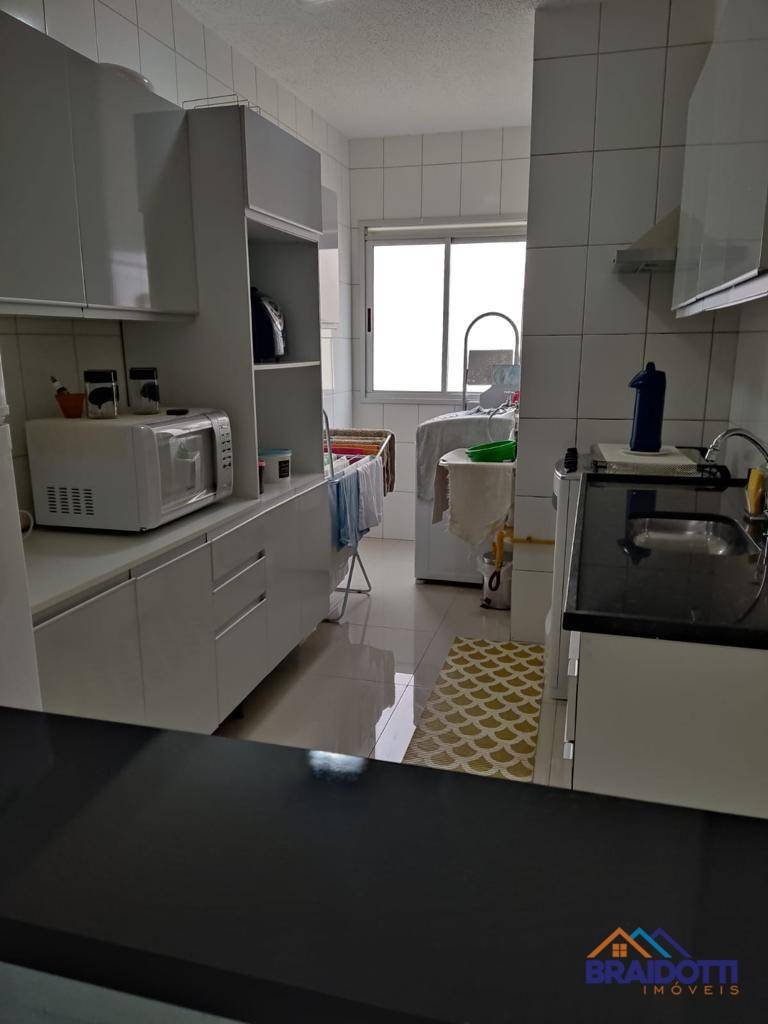 Apartamento à venda com 2 quartos, 50m² - Foto 4