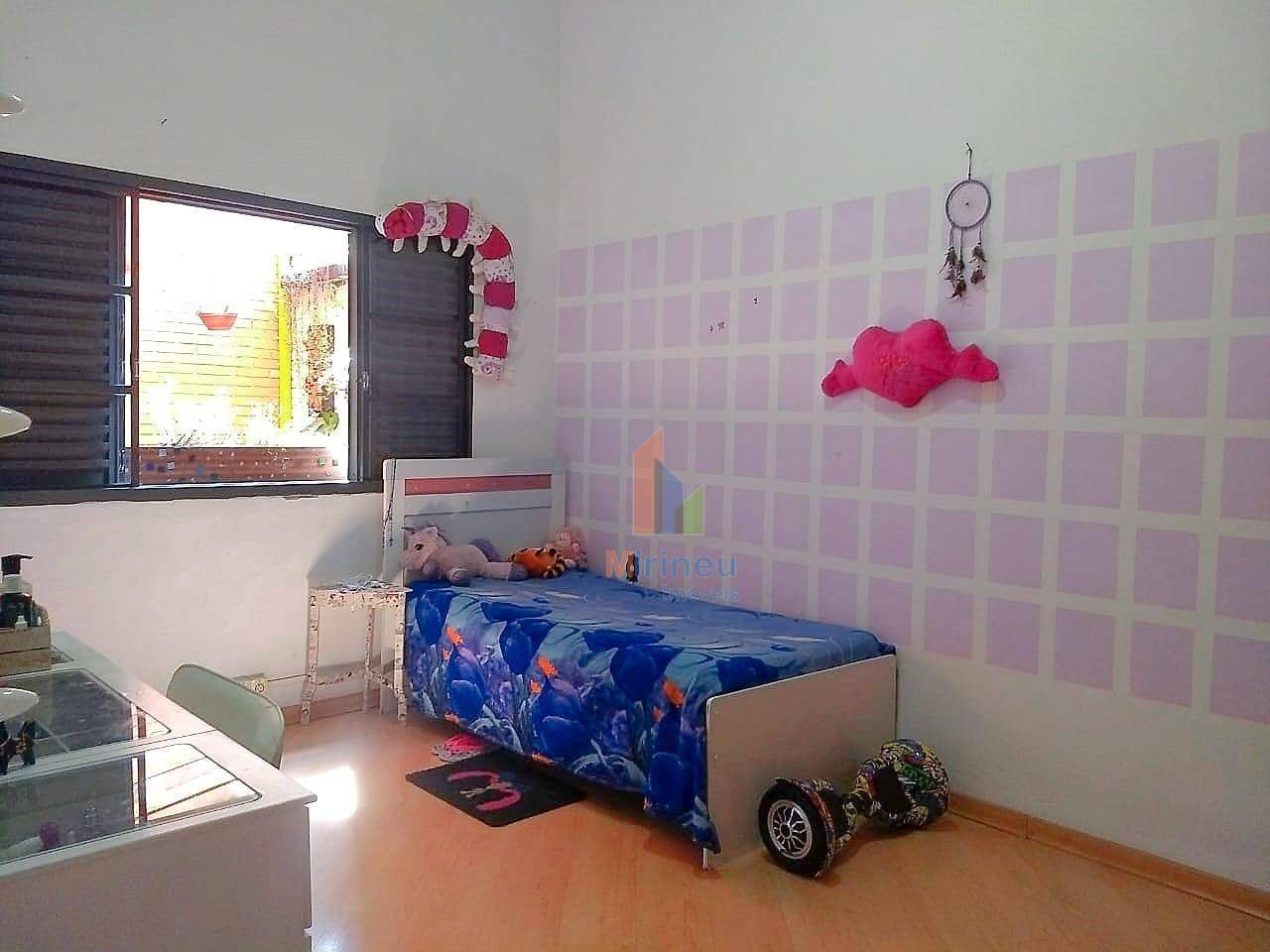 Casa à venda com 5 quartos, 437m² - Foto 29