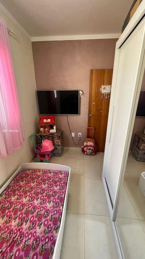 Casa à venda com 2 quartos, 125m² - Foto 14