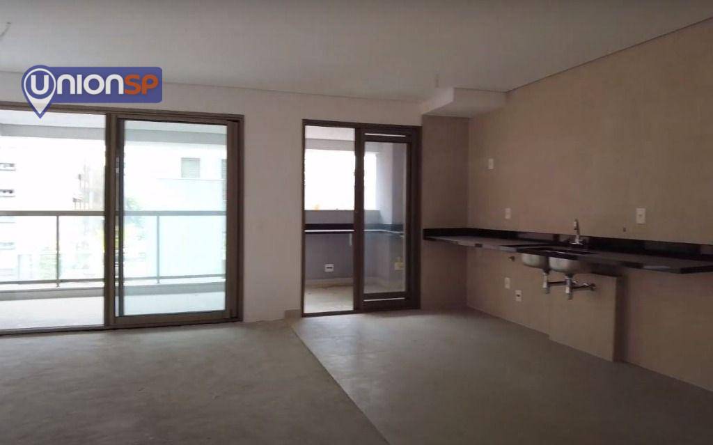 Apartamento à venda com 3 quartos, 157m² - Foto 7