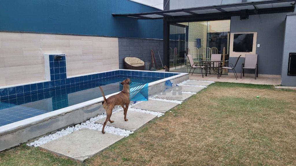 Casa de Condomínio à venda com 3 quartos, 230m² - Foto 8