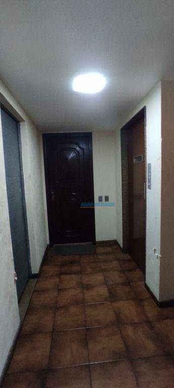 Apartamento à venda com 3 quartos, 75m² - Foto 24