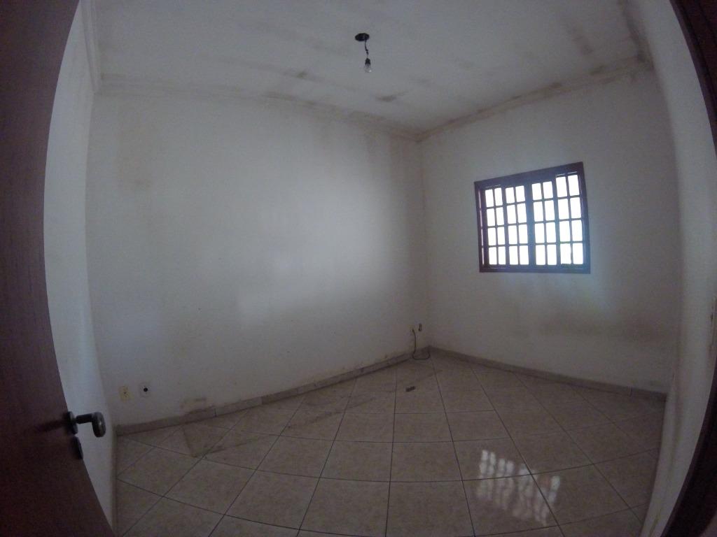 Casa à venda com 2 quartos, 300m² - Foto 10