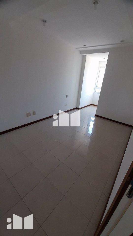 Apartamento à venda com 4 quartos, 157m² - Foto 9