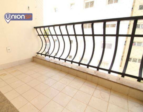 Apartamento à venda com 3 quartos, 105m² - Foto 2