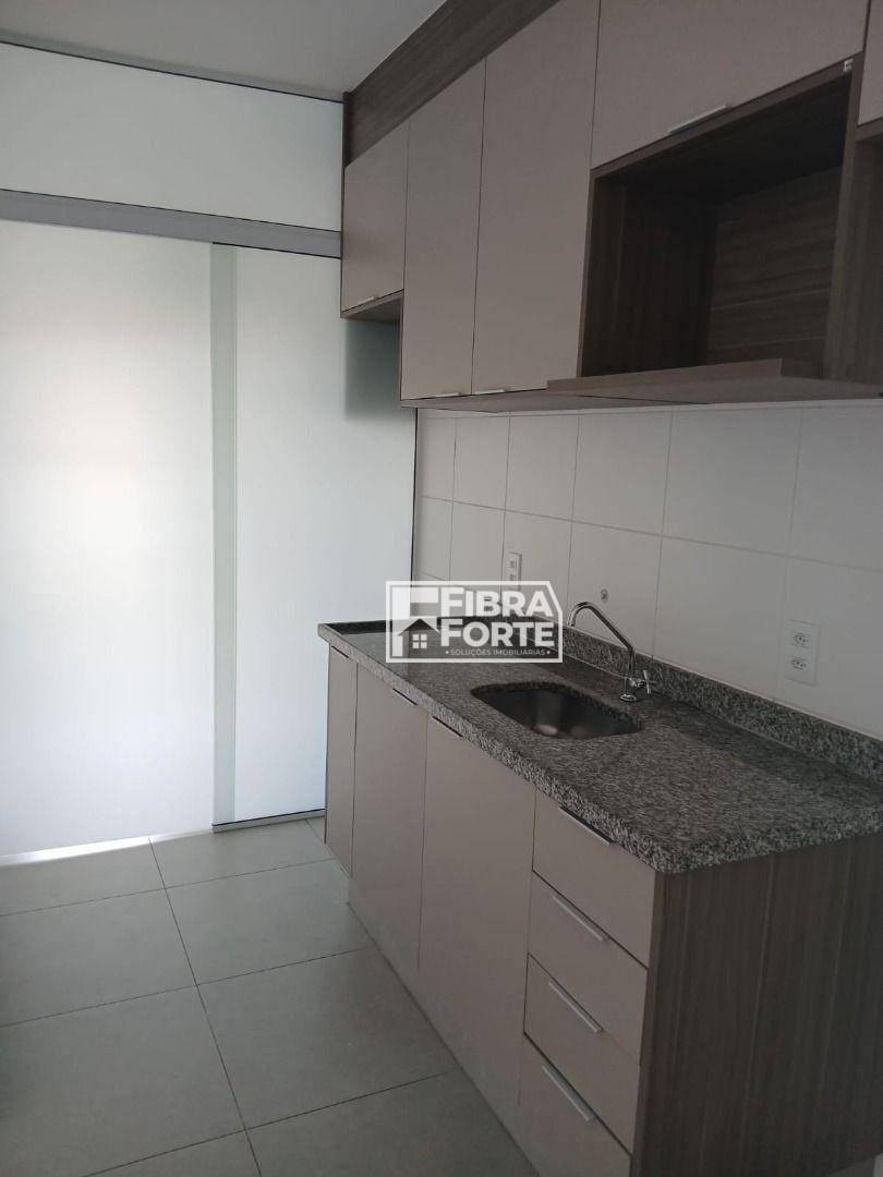 Apartamento para alugar com 2 quartos, 72m² - Foto 9