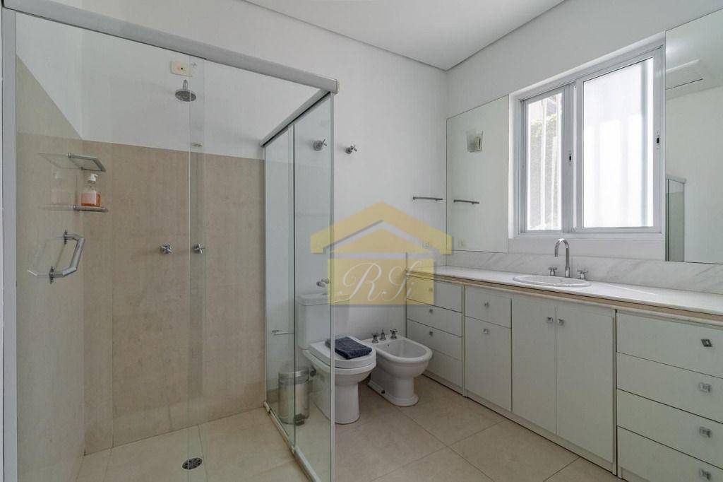 Sobrado para alugar com 3 quartos, 300m² - Foto 11