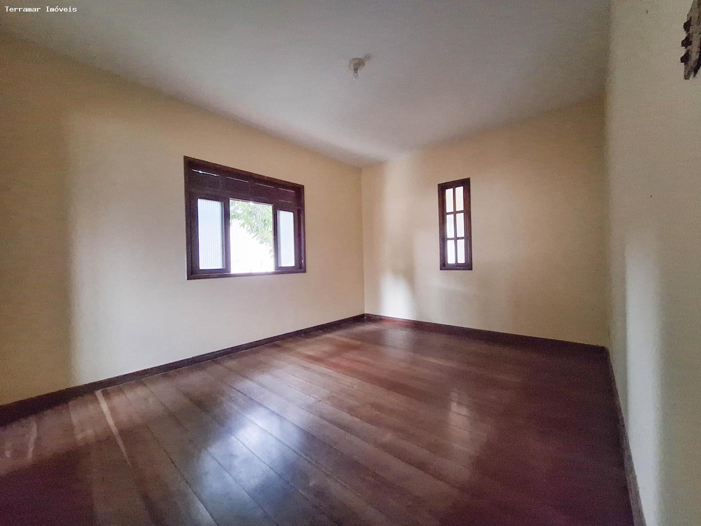 Casa à venda com 3 quartos, 250m² - Foto 14