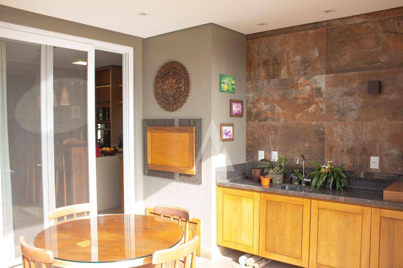 Casa à venda com 3 quartos, 222m² - Foto 17