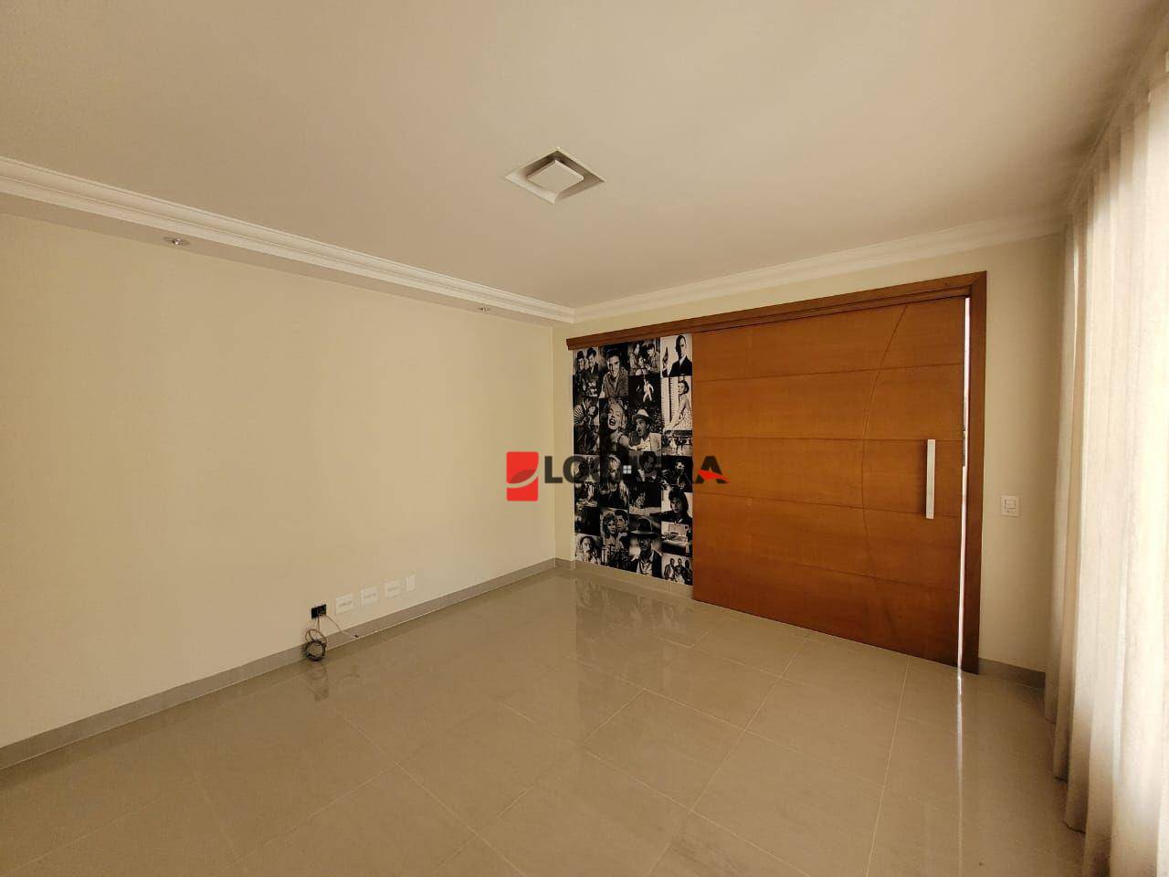 Casa à venda com 5 quartos, 375m² - Foto 8